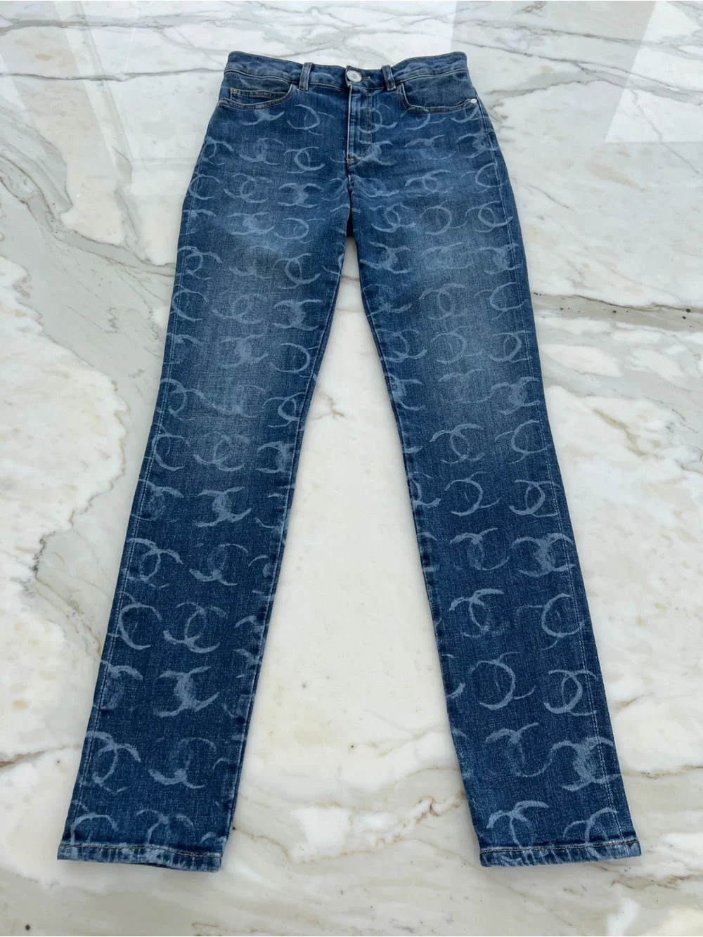CHANEL 23B DARK BLUE CC SILVER SEQUINS SKINNY JEAN SIZE FR 34 / US 2